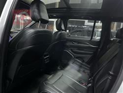 جیپ گراند شیرۆکی